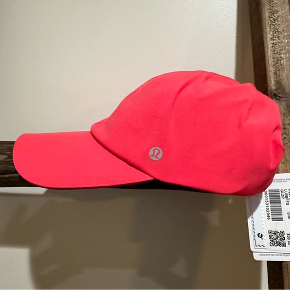 lululemon athletica Accessories - Lululemon Unisex Hat 🎁NWT🎁 Fast and Free Running Hat Sz S/M Glazed Pink color